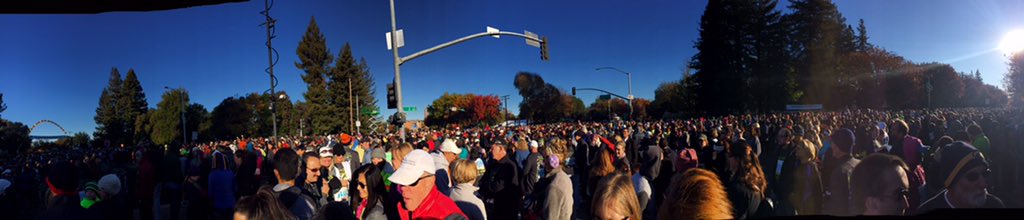 estherbriggs191's tweet photo. #RTFTH2015 #AOII #Family #Love https://t.co/sFDHsUM1ai