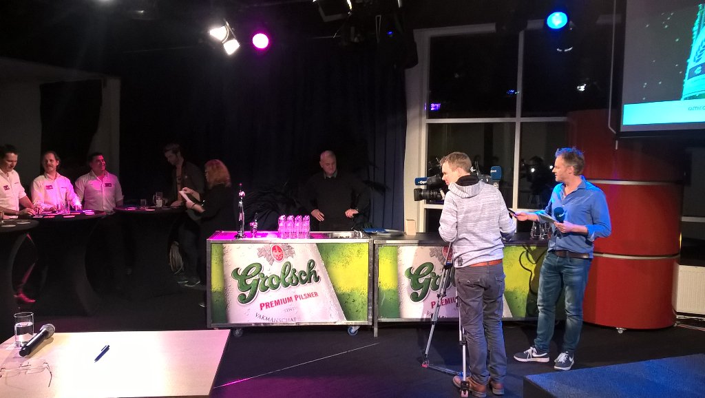 JaapHulshof's tweet photo. #Bierbattle van het Oosten is begonnen met Wim Gude  #Grolsch als Meestertapper en jurylid https://t.co/cw6qkqKOU7