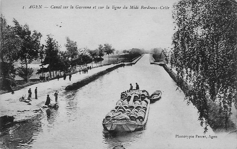 LPVien's tweet photo. [Archives] #Bordeaux, une ville marquée par le vin.
https://t.co/zutlYmWFHC https://t.co/AoOwoCKOqP