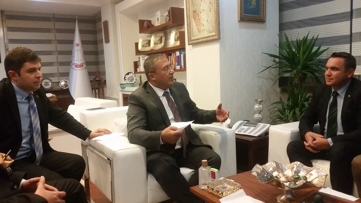 mustafasenkb's tweet photo. HSYK 2.Daire Başkanı Hemşerimiz @mehmetyilmaz073 @geredeliler Derneği Yönetimi Olarak Ziyaret Ettik @AlagozCafer https://t.co/VnUKDnssGM