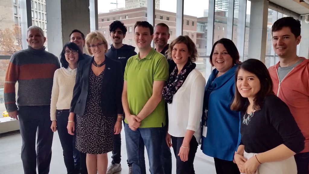 ClaireBure's tweet image. Second last #MaRSprov class of the season focus on storytelling: strong beginning, middle &amp;amp; end. Class pic! #improv