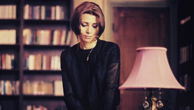 "Madem gidecektin, neden gelecekten bahsettin?" 

/Elif Şafak/