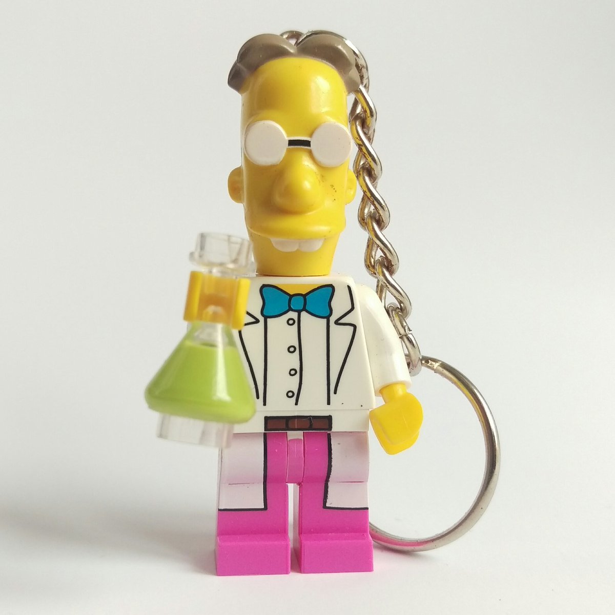 cookson_eric's tweet photo. Just uploaded these little dudes into my eBay store! 
https://t.co/KjQH9imMre
#LEGO #giftideas https://t.co/5yJAfXizIQ
