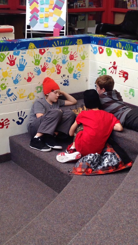 TimberleaSchool's tweet image. Starting today - the Timberlea Chess Club #whytimberlearocks #fmpsd