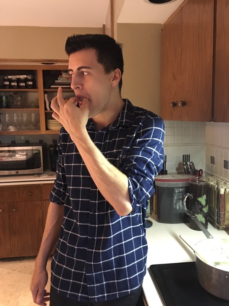 When you can't wait for Thanksgiving  dinner....😁