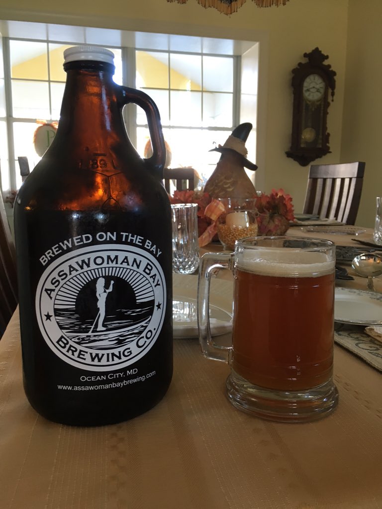 FollowthatBeer's tweet image. #HappyThankgiving to everything 
I'm hanging out w/ Pony Swim #IPA by @AssawomanBrews