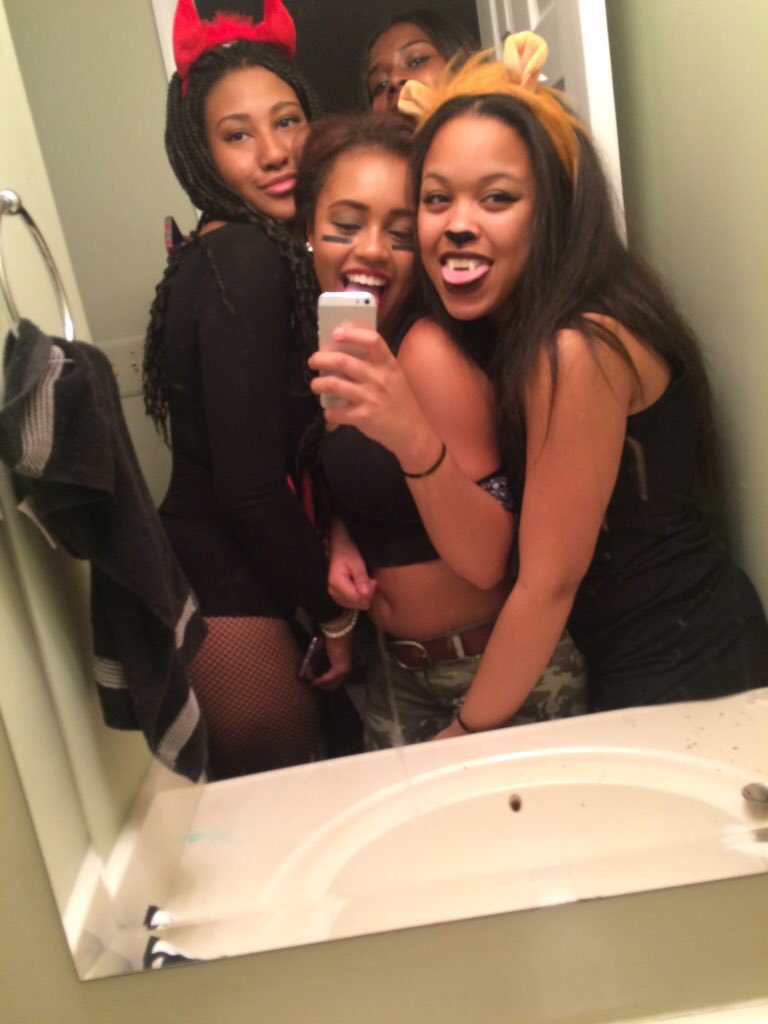 Mua_Or_Whateva_'s tweet photo. happy birthday to my og bff love u so much I hope u have an amazing day #mspuff #arthurwritethis @aejahgabriellee ππ https://t.co/z6zmXPkTfr