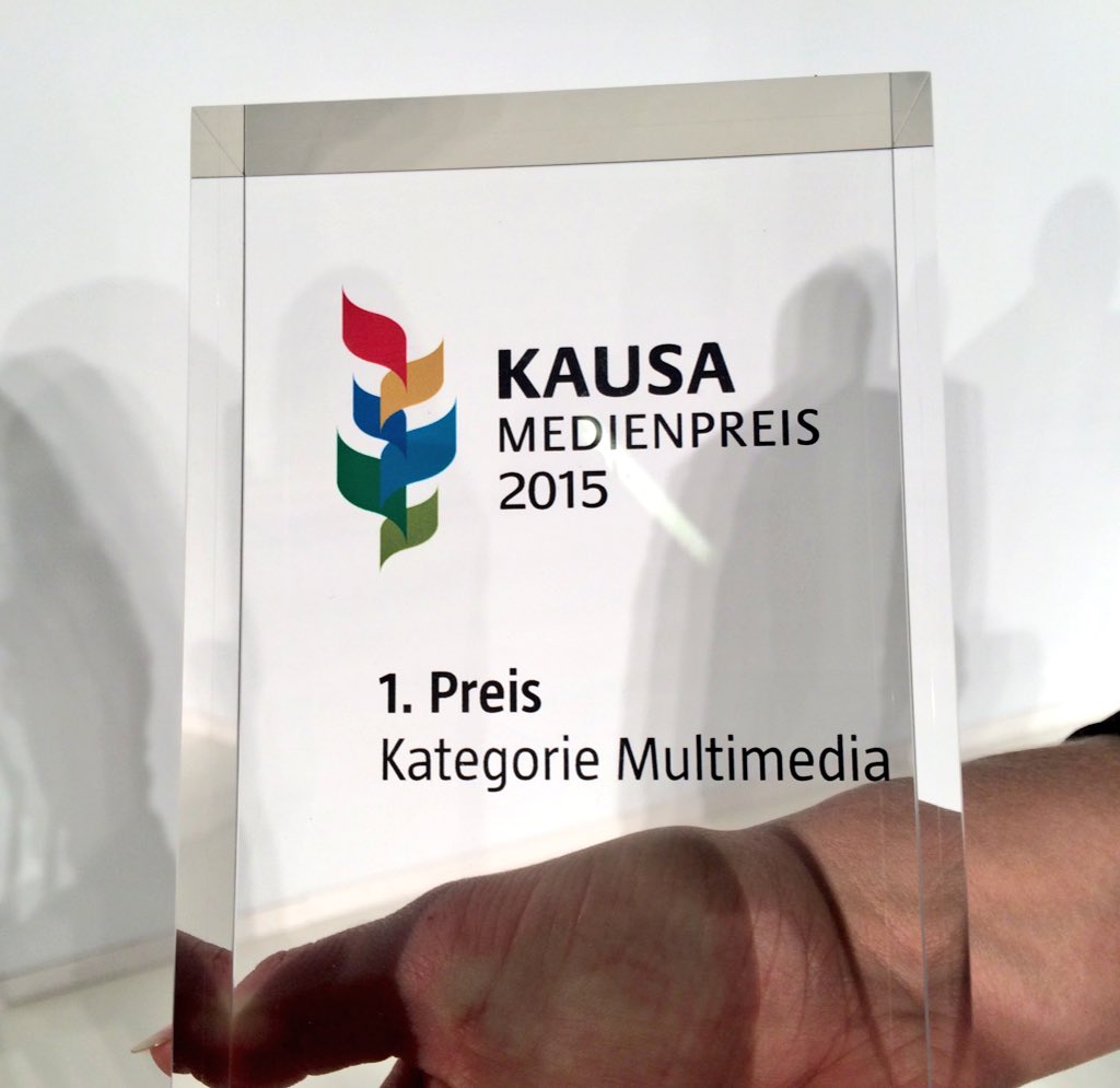 emsMedienschule's tweet photo. Da ist das Ding! 1. Platz beim @KAUSA_MP für @SueperMarket. Wir sind stolz auf #ems9! https://t.co/IWOYr8NYnN