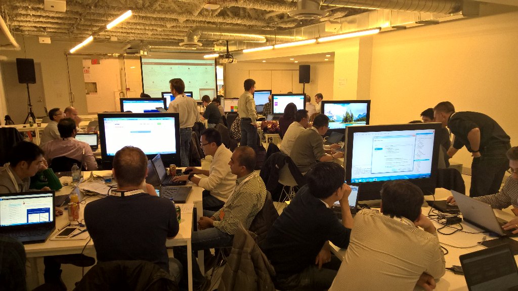 WirelessLife's tweet image. I spy with my little eye Git Hub, TFS, Azure, @VisualStudio online at #TalkDevOps #CANITPRO