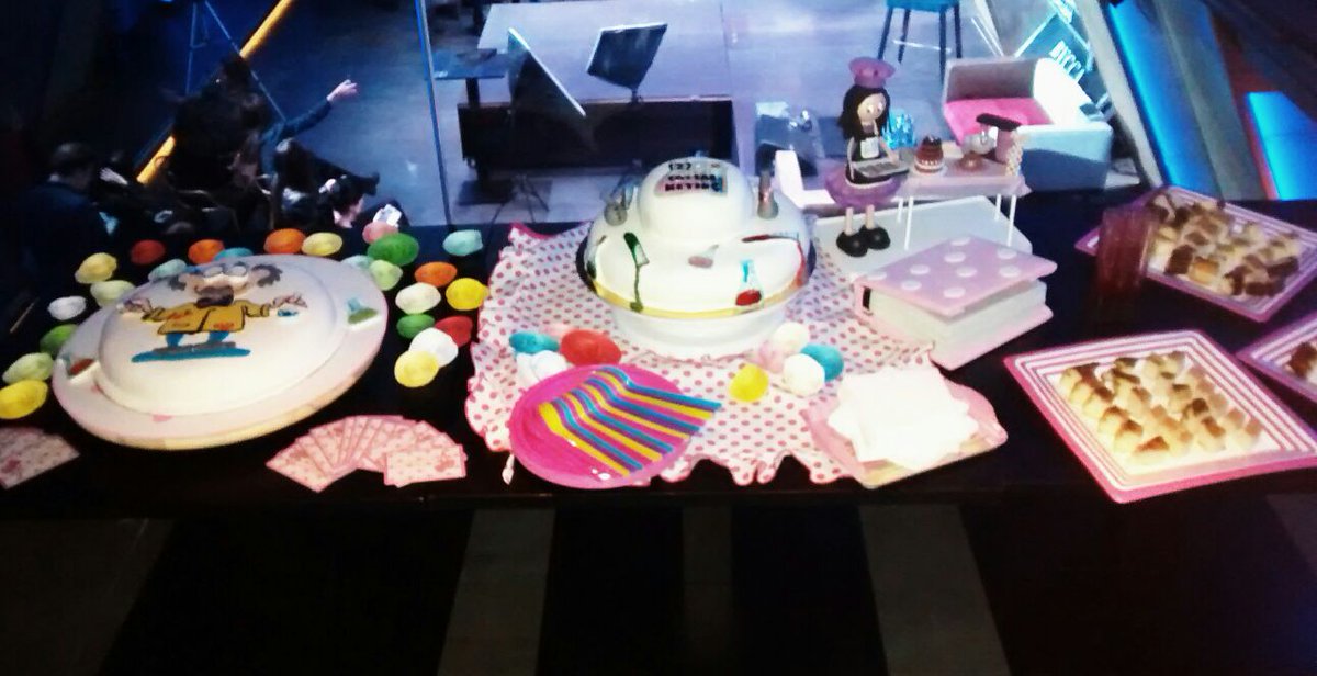 Ya estamos con las Rosi creaciones en <a href="/Socialketing/">SocialKeting</a> #cmahcc <a href="/RolandoACuevas/">Rolando Cuevas</a> <a href="/rdplanellas/">Rebeca Díaz</a> <a href="/AlmudenaPunal/">Almudenita</a>