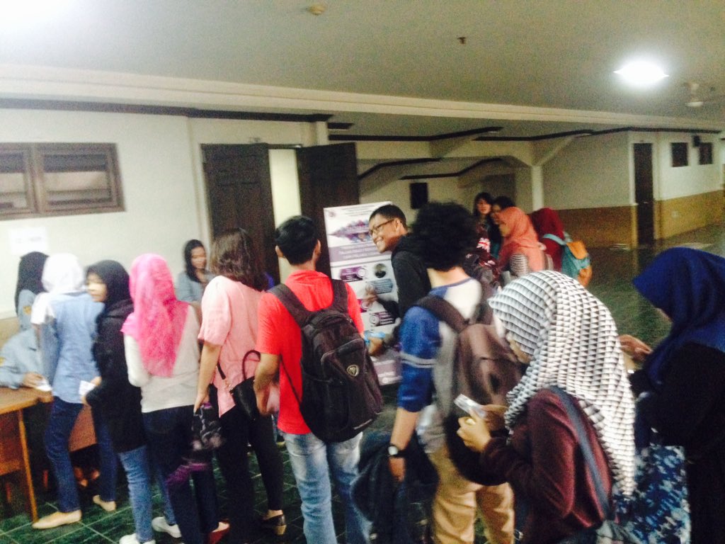 Regist sudah ramai nih, buat yg belum regist jangan sampai telat yaa karna hanya dibuka sampai jam 09.30 :) #FEKLM