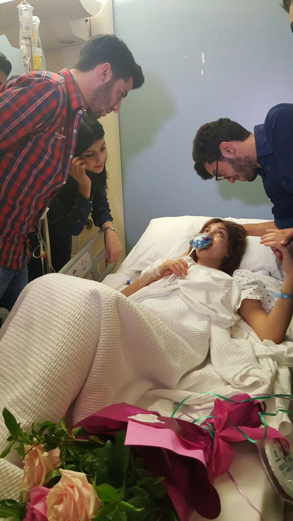 StaracArabia's tweet photo. هكذا كانت أجواء الاطمئنان على سلامة  @SuhilaBnLachhab في ��لمستشفى #StaracArabia #Starac24 https://t.co/pi0msTUvdn