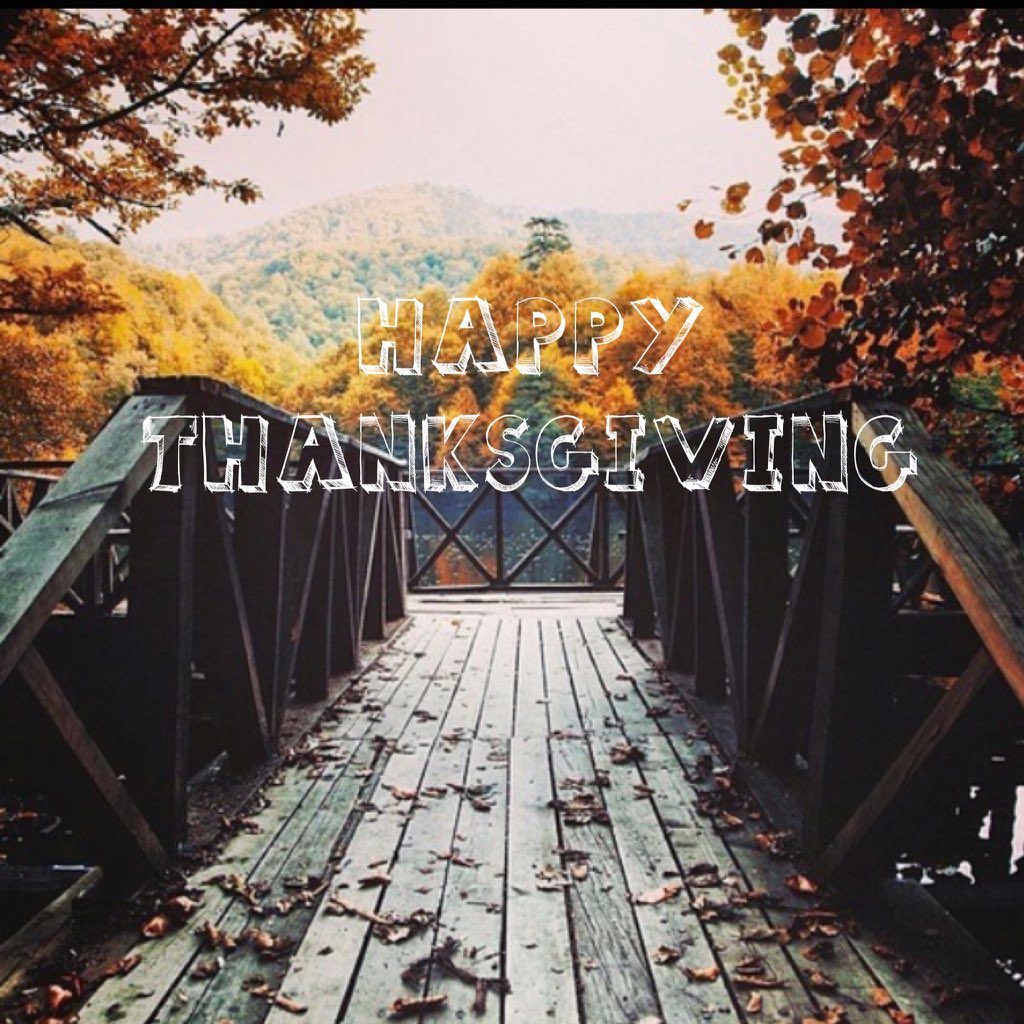 UMatterCampaign's tweet photo. Love on people, skip shopping, share a moment, and verbalize your gratitude!!! #happythanksgiving #umatter https://t.co/9BcBatY82P