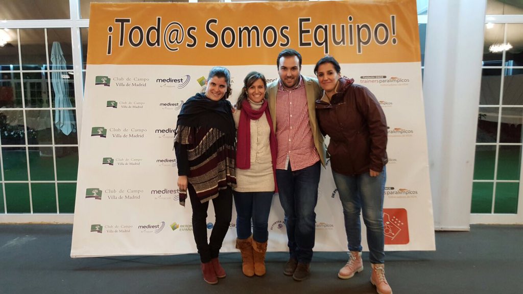 OscarModrego's tweet photo. Un orgullo poder colaborar con @fmdpc en su gala #TodosSomosEquipo https://t.co/l7NKix8Rga