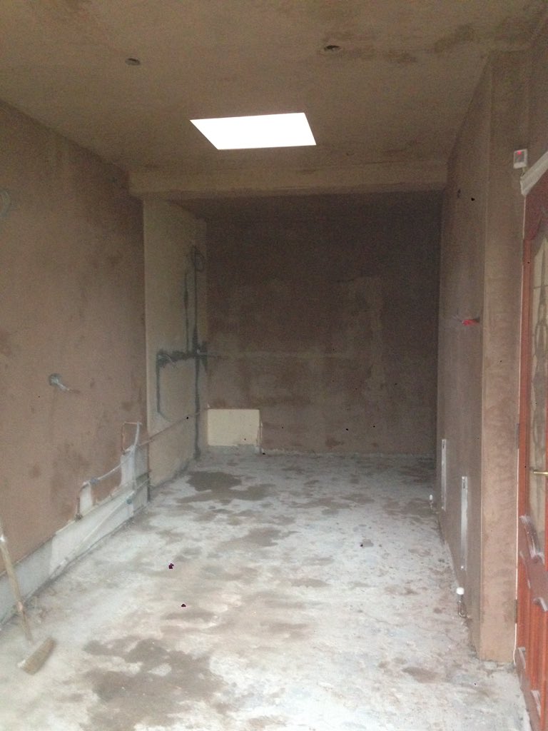 djmurrayplaster's tweet photo. A other job done today for @PurpleKitchens Great Company to work with #djmurrayplastering #purplekitchen #plastering https://t.co/puZ78OBtdg