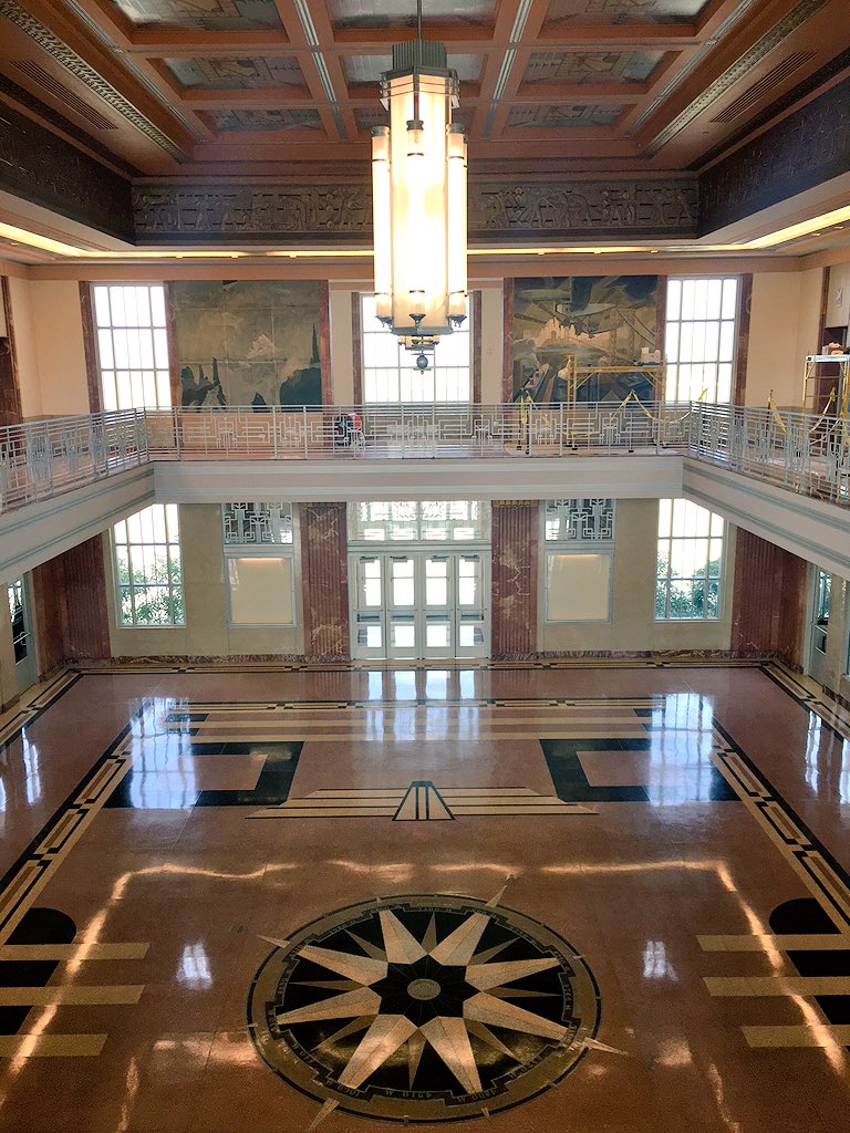 ChrisGraythen's tweet image. Thanksgiving day at lakefront airport in #NOLA #walnutroom #sushanairport