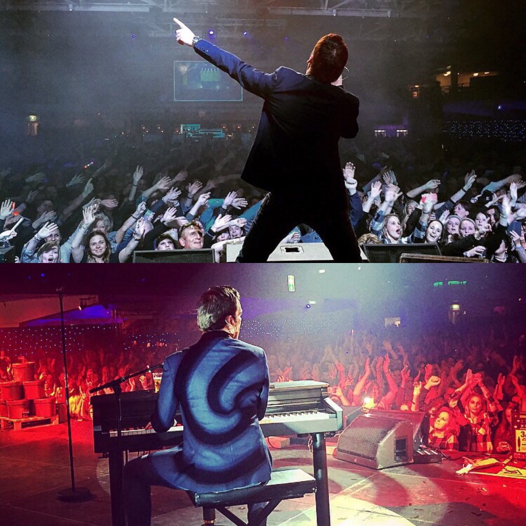 jvdboom's tweet photo. Wat een volle bak @Autotron Rosmalen morgen @Rodahal Kerkrade en Zaterdag @PrestonPalace in Almelo #ImThankfulFor https://t.co/cGmRiZm2GL