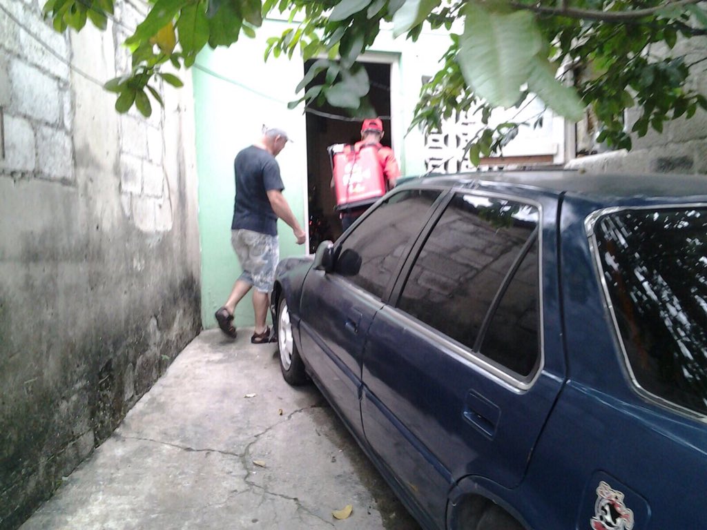 LinaJCN's tweet photo. Hoy toco en el ejido fumigación de parte de @CastroMaximo5 combatiendo el dengue https://t.co/5aB4tGOhgi
