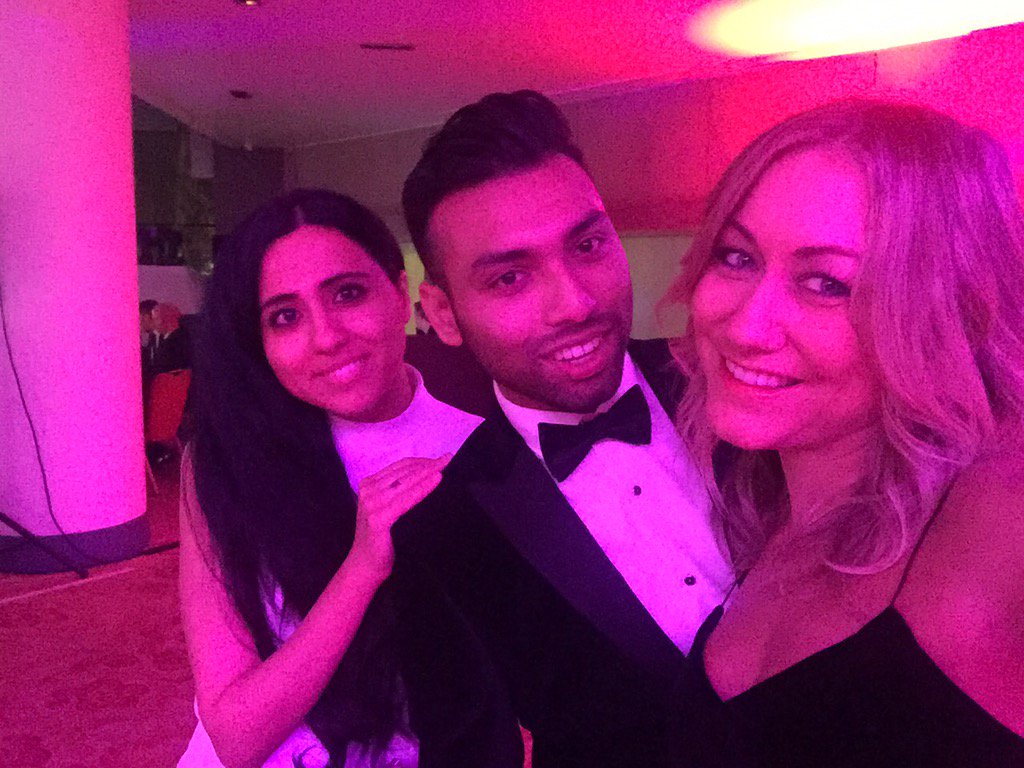 Tayana83's tweet photo. Everyone is loving a selfie tonight @ICCOpr #ICCOGlobalAwards @MaryDavoudi @PRCA_UK https://t.co/sPtsWPE05e