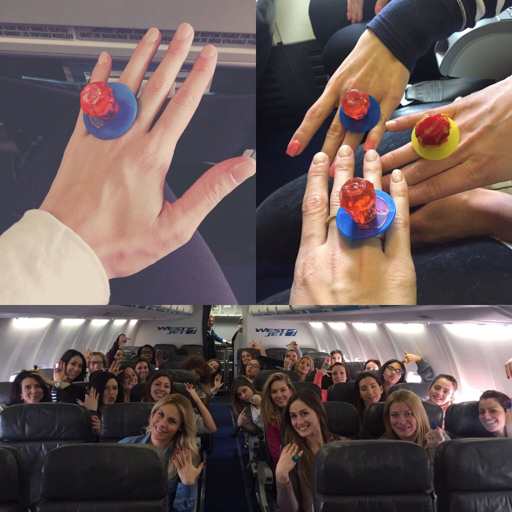 AlsCheerleaders's tweet photo. Pas de bague Coupe Grey? Êtes-vous sûre ? / Who said no Grey Cup ring ??!! 😉🏆 Thank you / Merci  Coach Larouche ! https://t.co/fqvbjTd0bf