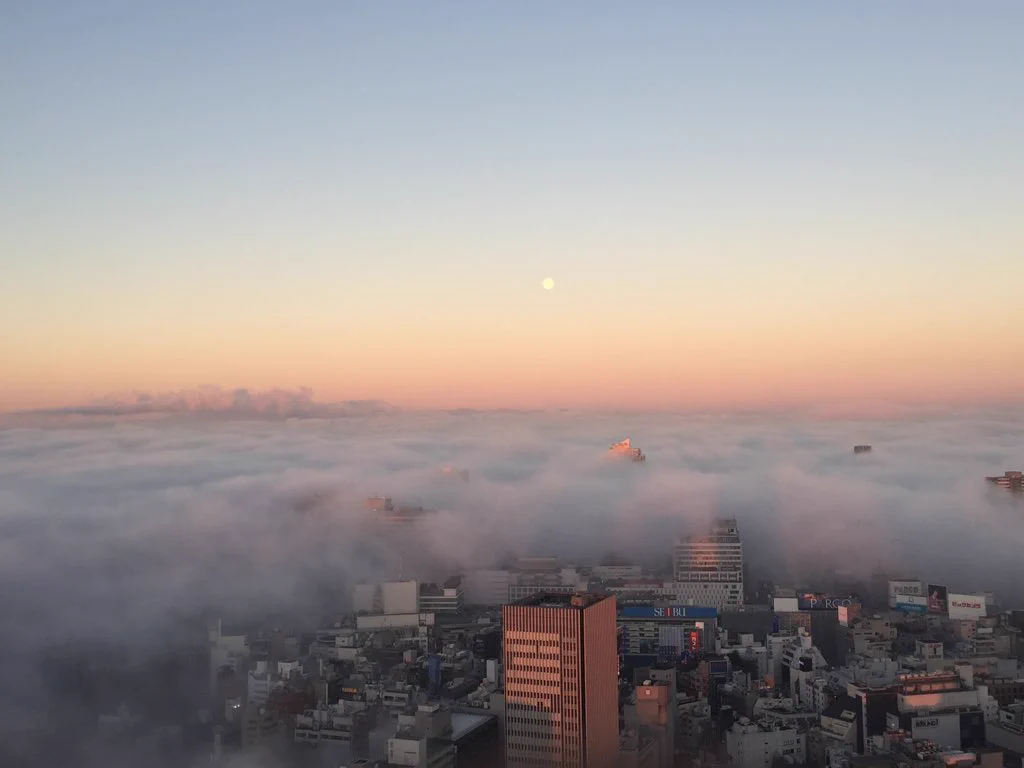 【幻想的】今朝の東京の景色ヤバすぎ【雲海】