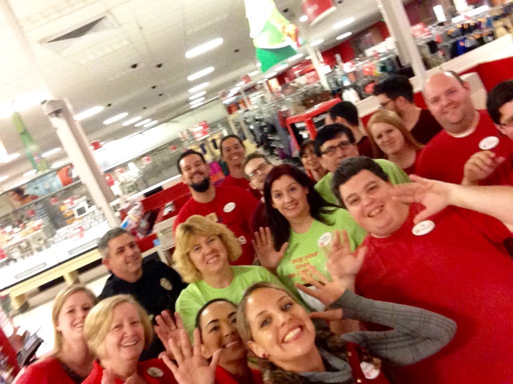 #BlackFridayisON #BestTeaminRetail #ThankYOUteam #T2396