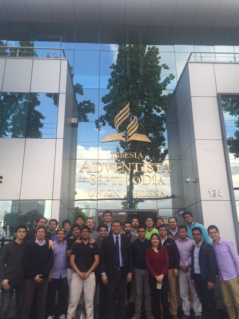 joadanmeza's tweet photo. Finaliza Curso Evangelismo por las Publicaciones con 1ro y 2do de Teología UnACh con visita en  ACES y Unión Chilena https://t.co/2piC8nW88T