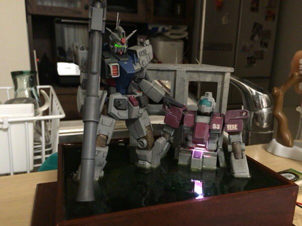 dddan6633's tweet photo. 電飾関係の配線も終わって完成見えてきた！
あとは梱包も考えないと。
#PRF2015 https://t.co/UbTVOS2PDq