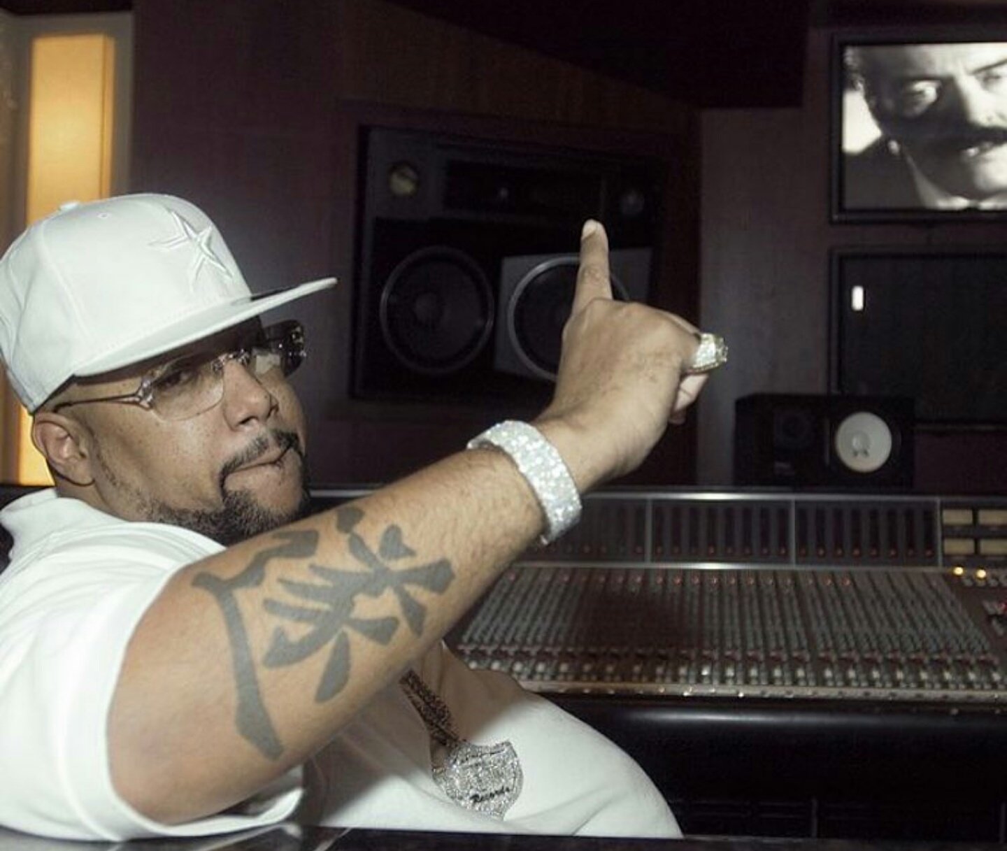 Happy 42nd Birthday Pimp C we miss you love you RIP 