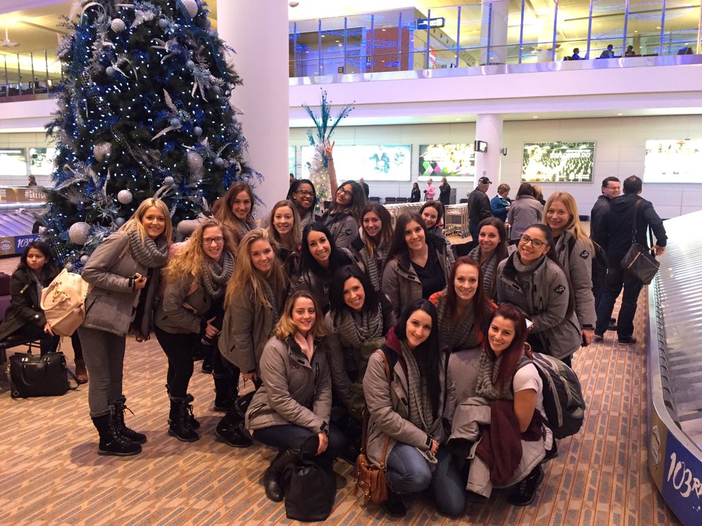 AlsCheerleaders's tweet photo. Nous sommes arrivées ! Here we are ! #GreyCup @GreyCupFestival  @MTLAlouettes https://t.co/n74ws45ts8