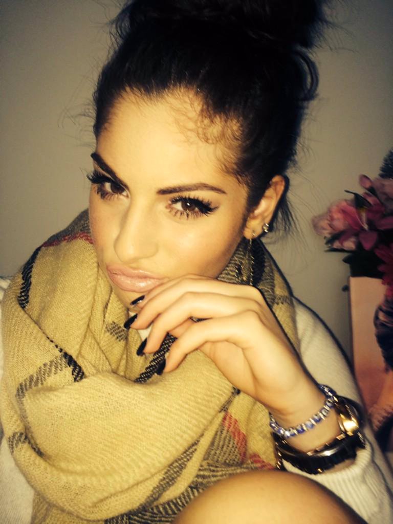 _collegebased's tweet image. Happy ThanksGiving, Enjoy!  😍🙈