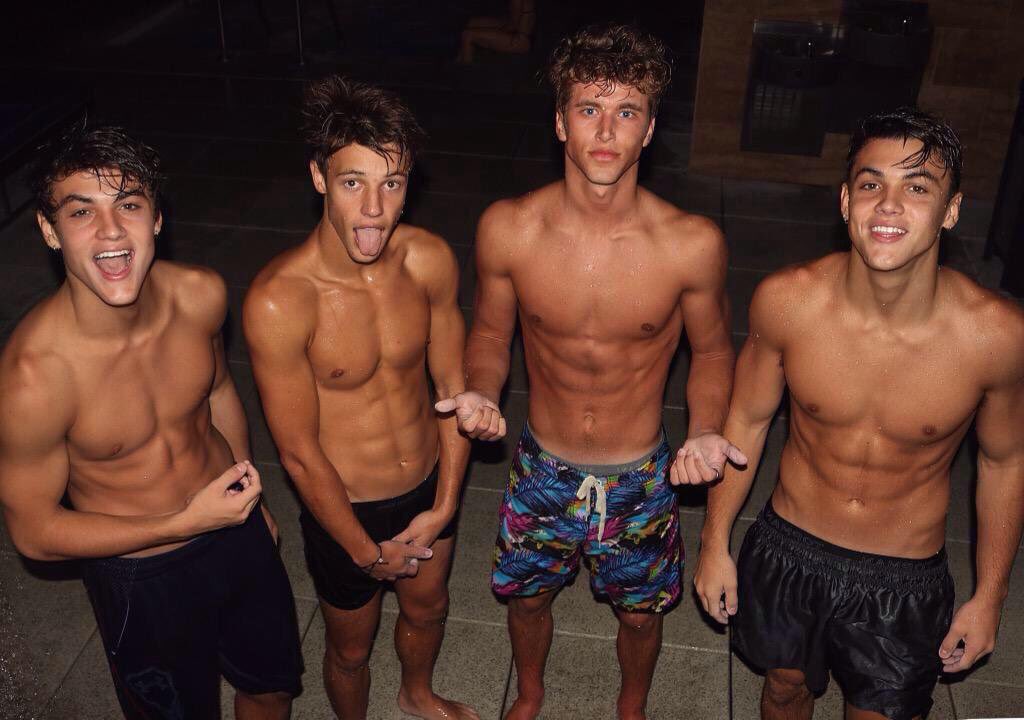 Porn tube 2020 - The dolan twins naked Codi bryant cosplay