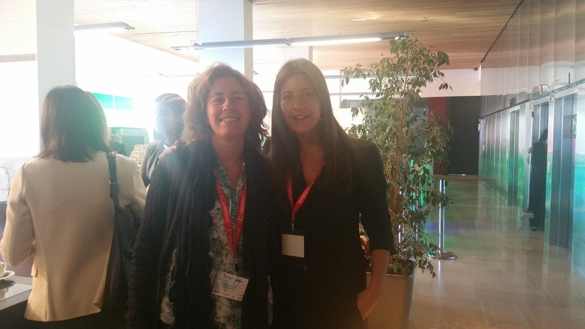 eSmartSpain's tweet photo. De diez 👌 @BarbaraMartos en #eSmartValencia https://t.co/j2VXyXAj10