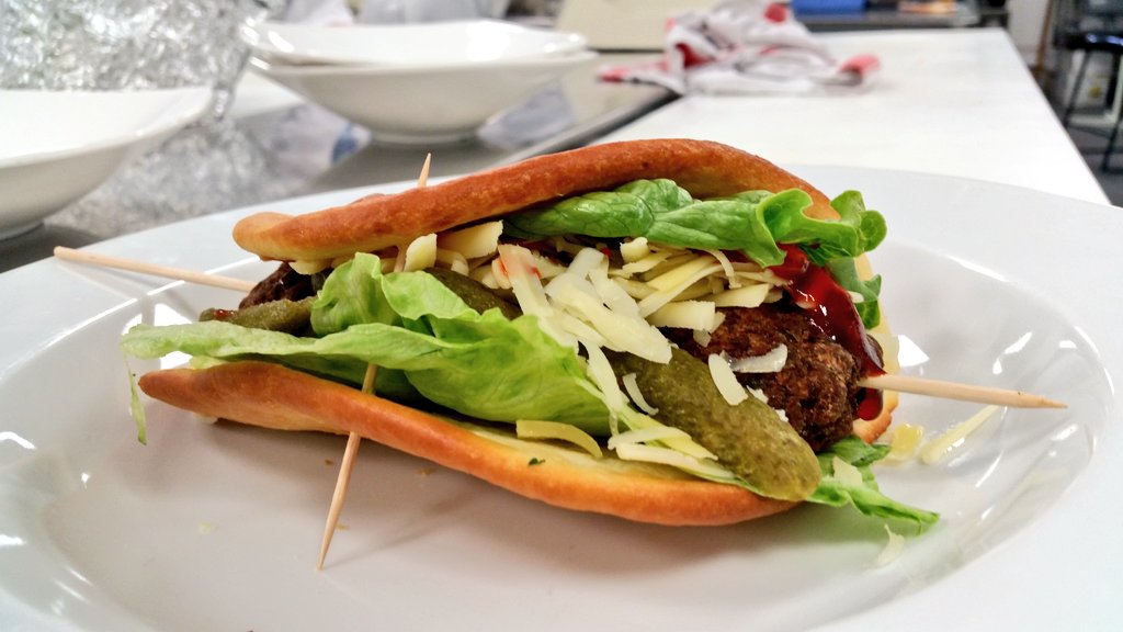 illusion_fusion's tweet photo. Pita Vlad the Impaler # fusion #cuisine
Any ideas where the name comes from? https://t.co/0bmJL8VUAK