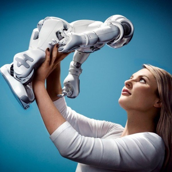 thevouofficial's tweet photo. The Challenges And Benefits Of Robotics In The Next 5 Years https://t.co/OF7l8eo3Uv #IoT #Wearables https://t.co/QEtQPBuFB4
