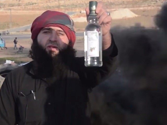 LaKuffarde's tweet photo. #Opsalol Mon fraire et moi on s'pete une teille de vodka oklm Merci #poutine https://t.co/UhA65IlHK9