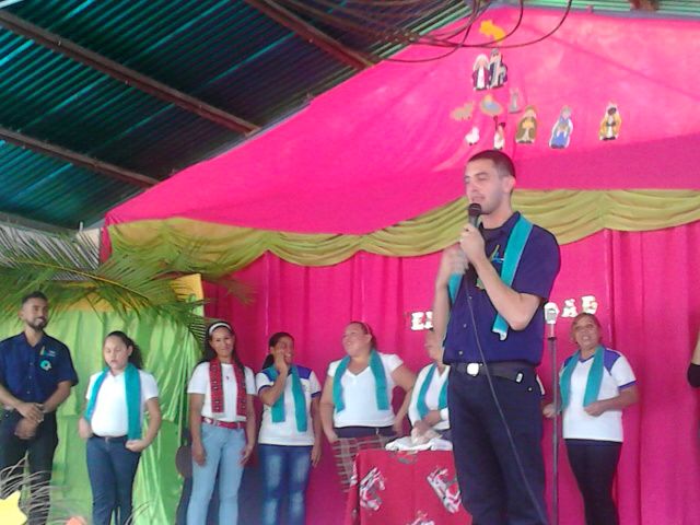 ModBoyuare's tweet photo. Gran participacion #Madresprocesadoras @PSBIribarren  #parrandonnavideño. https://t.co/DwDl9xVYtZ