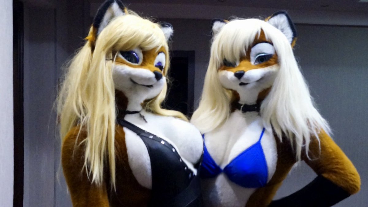 winfoxi's tweet image. The T-vixens #фурсуітфрідай
