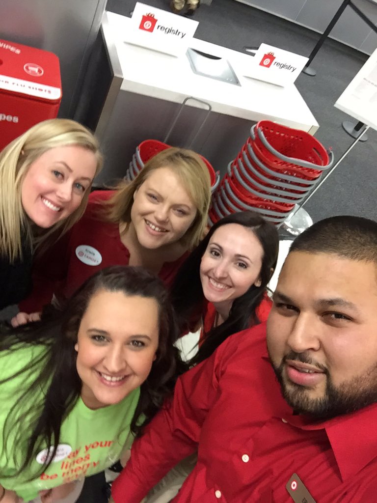 When your APS gets to wear red and khaki! #blackfriday <a href="/Dgriddle/">Dave Riddle</a> <a href="/adam_navin/">Navin Prasad</a> <a href="/stacey_byram/">Stacey Byram</a> <a href="/AB3Aaron/">Aaron</a> <a href="/TheWolf916/">Jason Pappas</a>