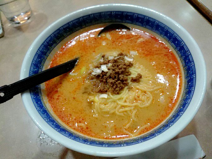 お昼ご飯٩(๑❛.̮❛๑)۶ 担々麺(*>&omega;<*) https://t.co/M3necxRIgF