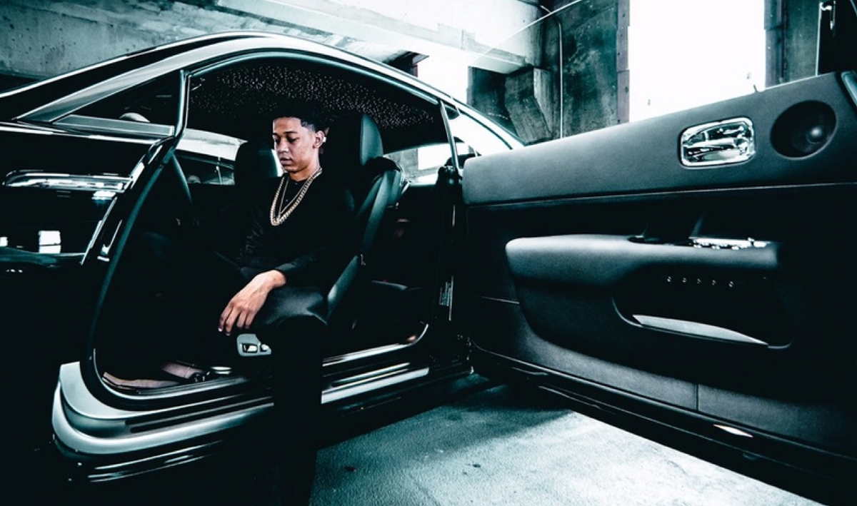 DatPiff's tweet photo. #FreeCrack3 the new mixtape from @LilBibby_ drops in 14 hours! https://t.co/VBM2Au6I24 powered by @DatPiff https://t.co/8oeYqGbop0