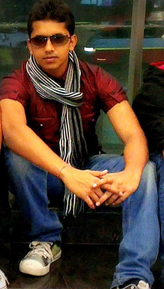 pinakiranjan21's tweet photo. @SinDenim @ContestGnome #RipEmAll @alexguiarebello @sumitburnwal22
my first entry https://t.co/sjZv6TUxS1