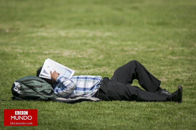 “<a href="/Pajaropolitico/">Animal Político</a>: #Hipersomnia → ¿qué sucede cuando duermes pero no descansas? bit.ly/1Q1v24L ” YO 😐