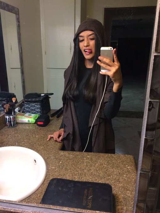 thanksgiving outfit is a bit dark https://t.co/0gtUd5ZRin<a href="/tag/edcfam"class="tags"><span>#edcfam</span></a>