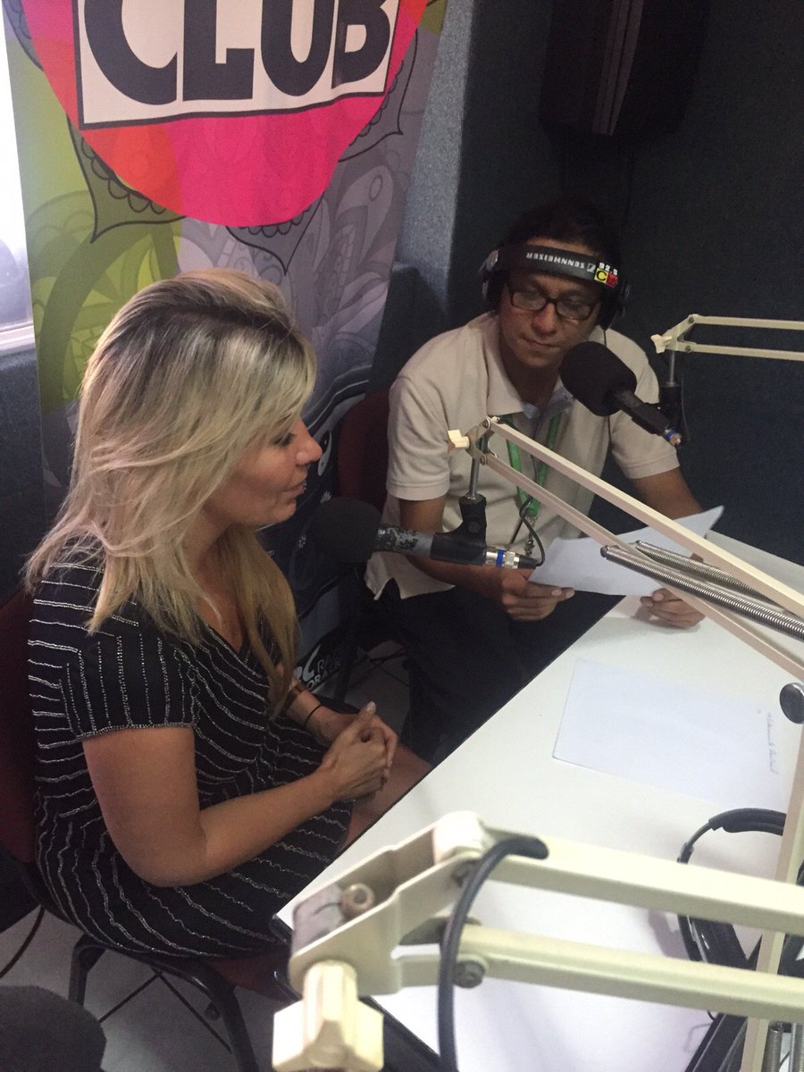 MariaGrebol's tweet photo. Nota para la Radio #92.5RadioClub! de El Salvador.
Muchas gracias por invitarme!!
#Felíz #ElixirColl #MaxFactorLA https://t.co/VruSvWD3xt
