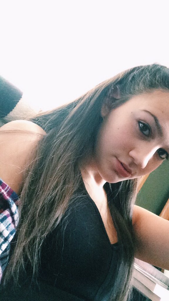 lyssfigueiredo tweet picture