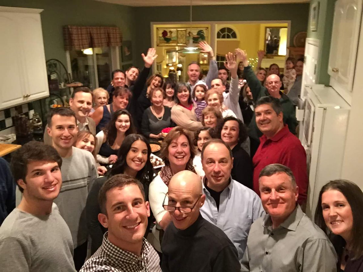 gianosmaria's tweet photo. Happy Thanksgiving!!!! 💜🍸 https://t.co/SpzUWpM3Xe