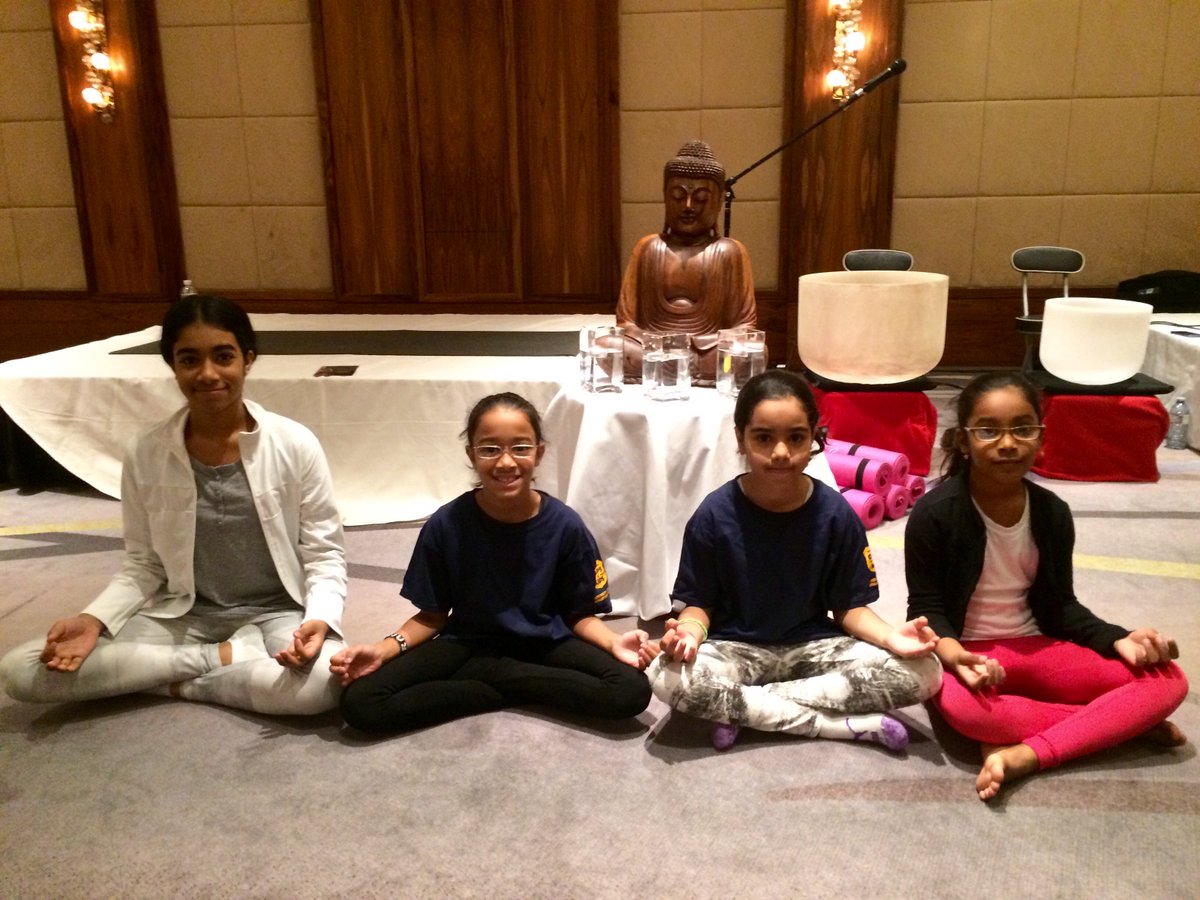 OfficerJen's tweet image. @WAYS101 Yogathon was a success!  Yoga for a cause raising awareness on domestic violence #charity #yoga #namaste