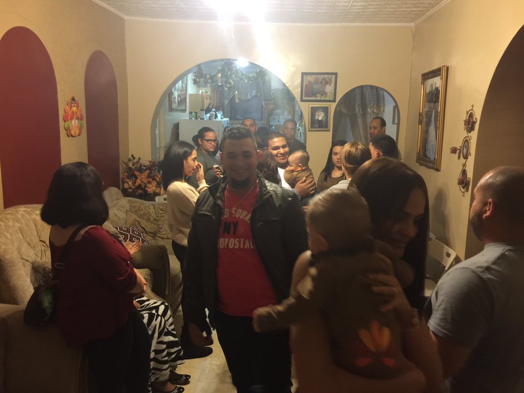IamJashiel's tweet image. Happy Thanksgiving. #BigFamily #NotEvenHalf