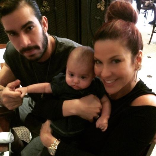 PerlaFHudsonArg's tweet image. via @PerlaFHudson We love babies! Especially this little lady, Dylan
❤💜💛 #goddaughter #family #perlafhudson